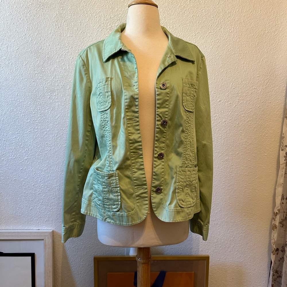 Jones wear studio jacket.
